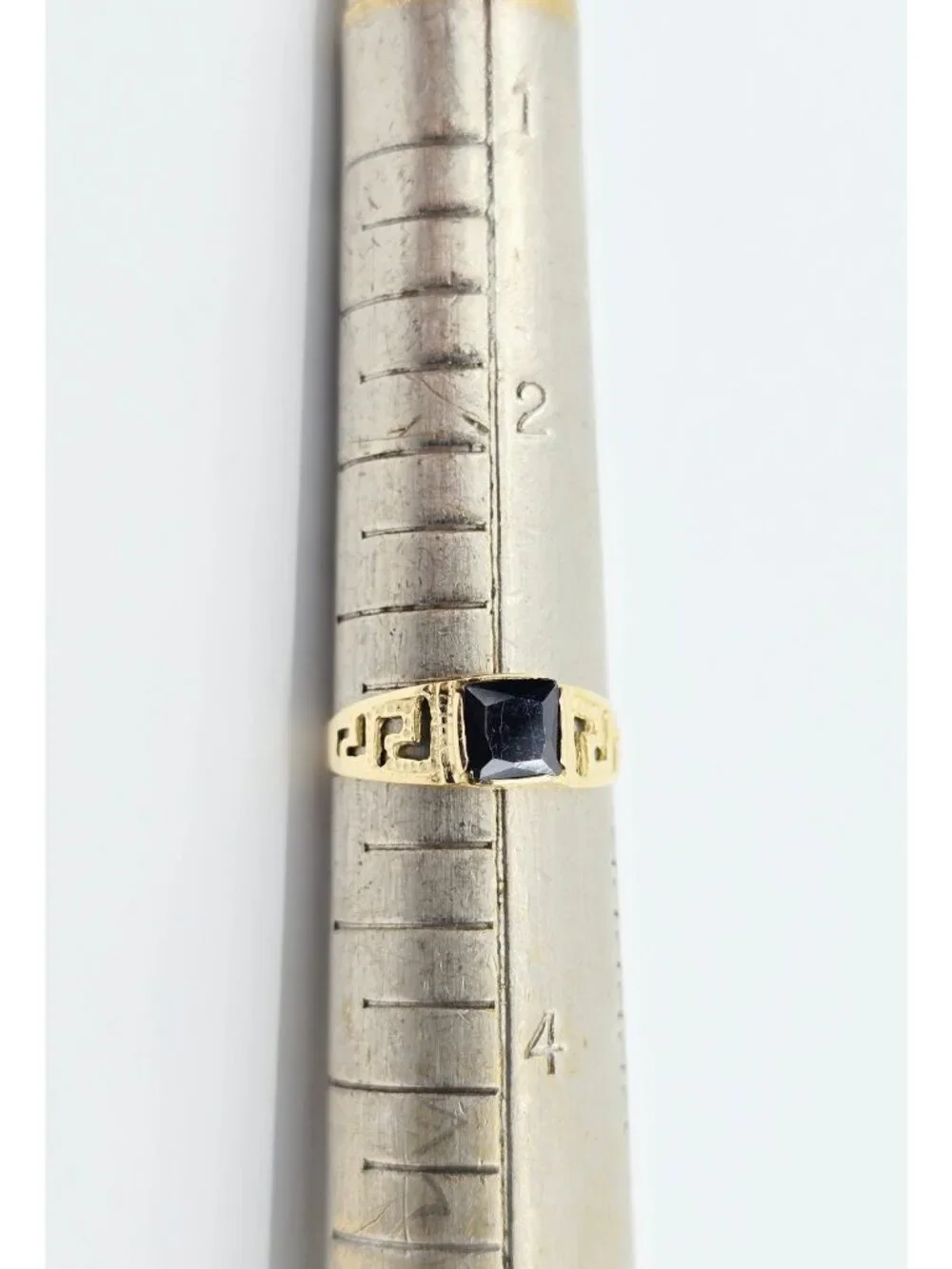 Beautiful 14K Karat Solid Yellow Gold Designer Square Onyx Baby Ring - Size 3